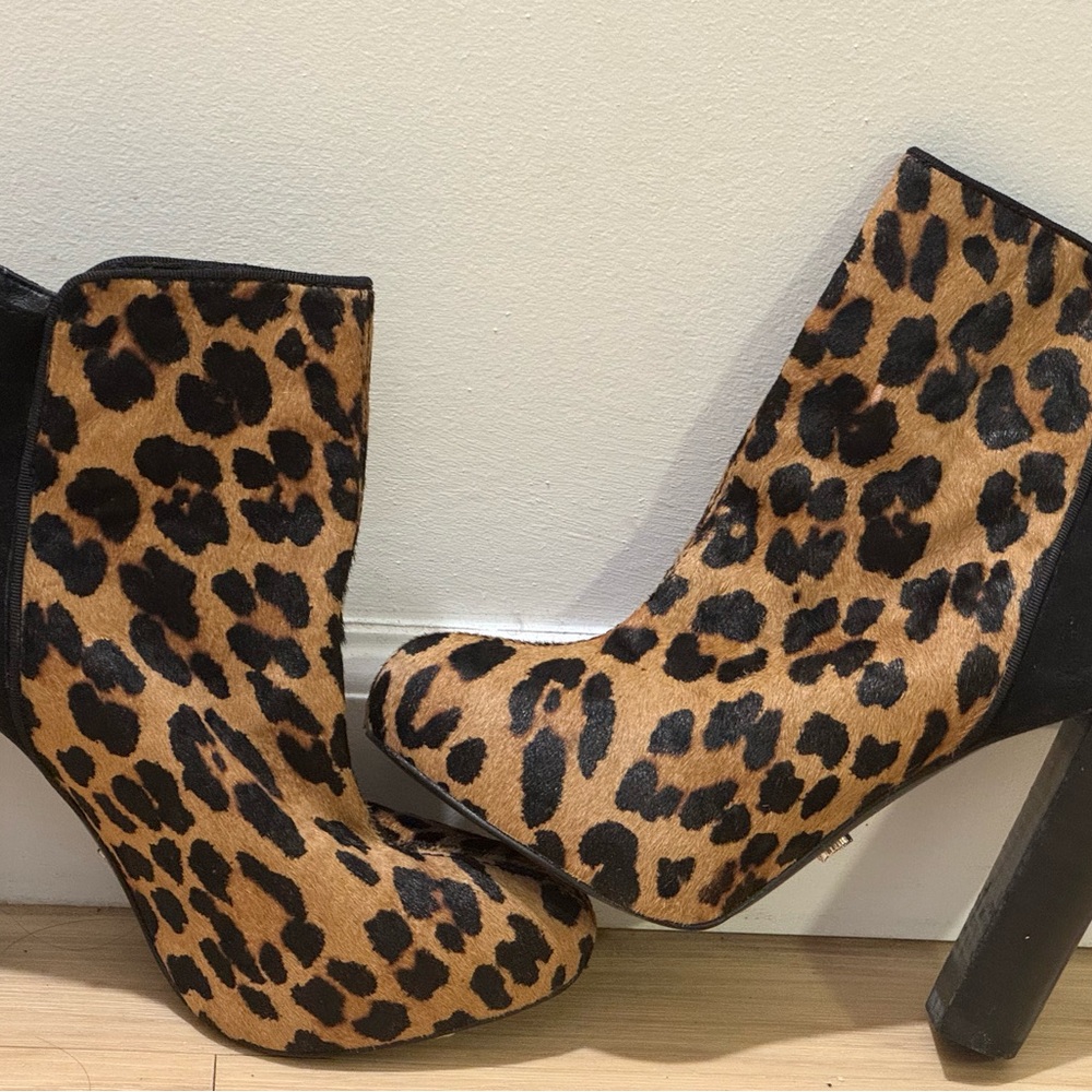 Victoria's Secret Leopard-Print Ankle Booties in Black & Tan